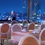 Hotel The 3*